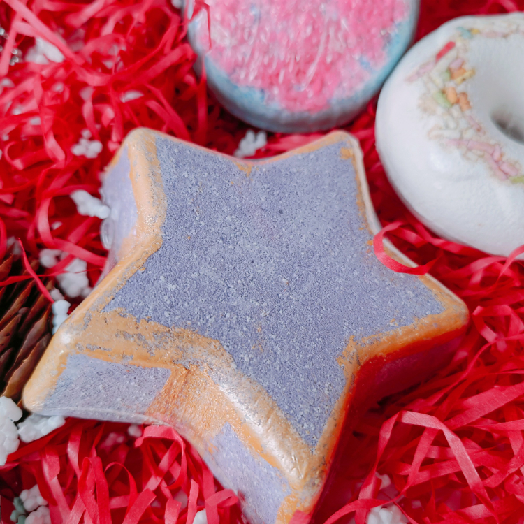 Custom OEM all natural unique surprise hot children bath bombs cake limited cute dessert ring star spa bath bomb christmas (4)